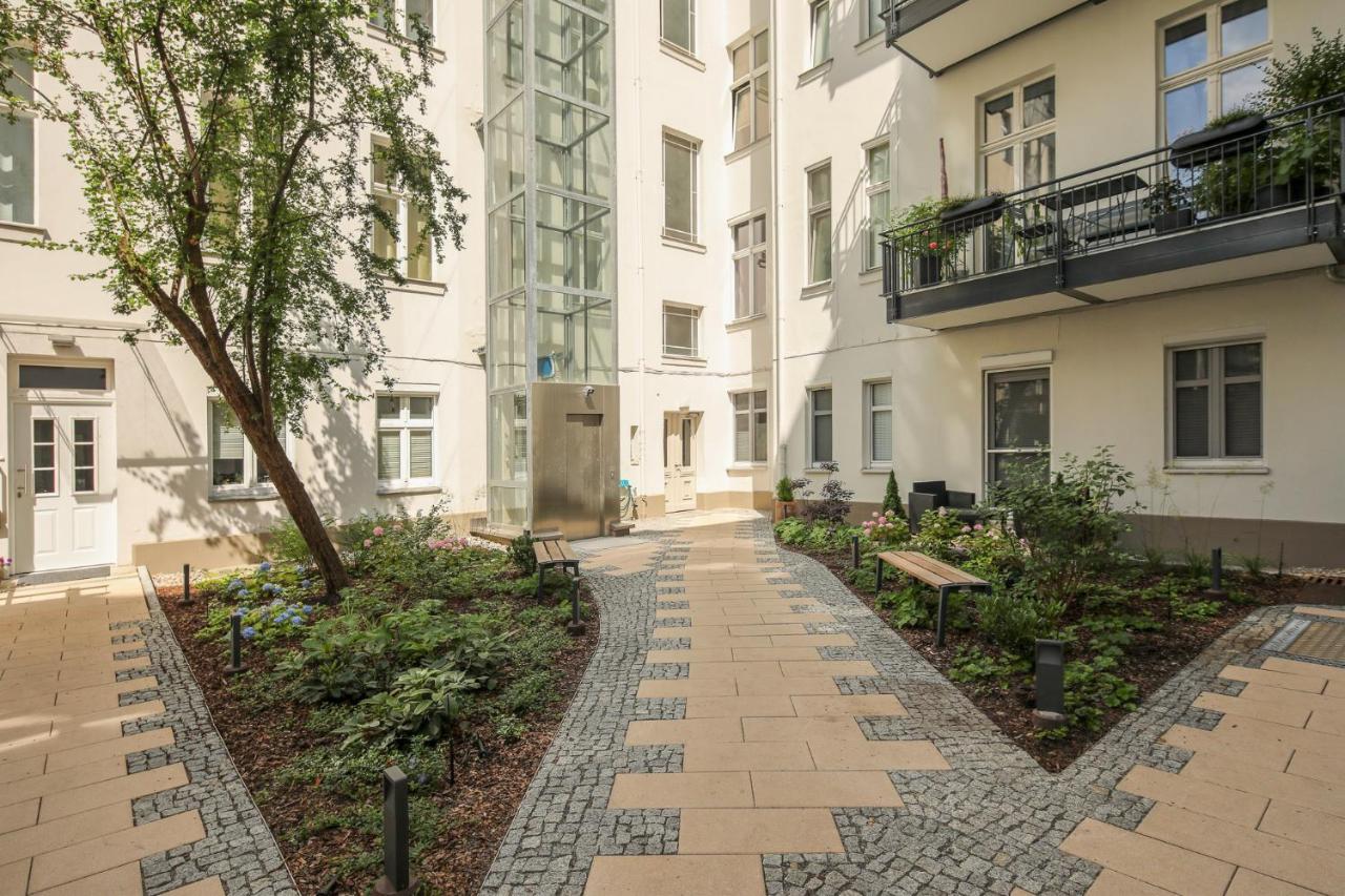 4 Personen Altbau Apartment Nahe Kurfuerstendamm - Romeo & Julia Berlim Exterior foto